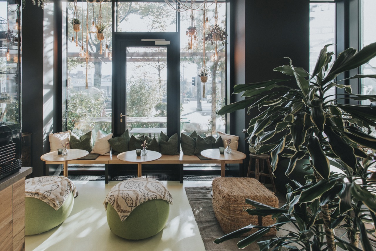 nude augsburg location cafe restaurant vegan königsplatz